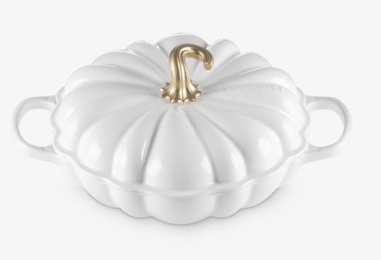 LE CREUSET FAITOUT CITROUILLE SIGNATURE  28CM BLANC POIGNEE DOREE
